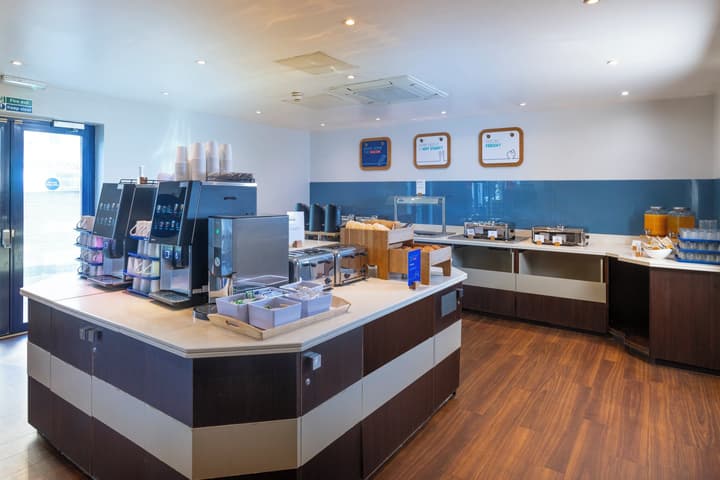 Holiday Inn Express London Wandsworth by IHG