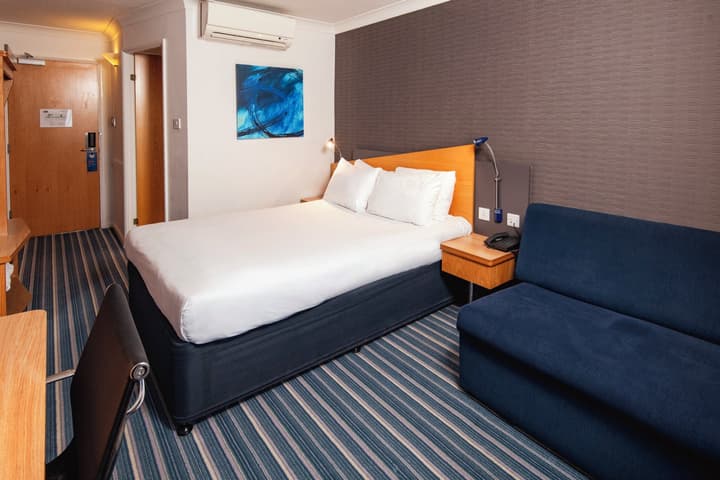 Holiday Inn Express London Wandsworth by IHG