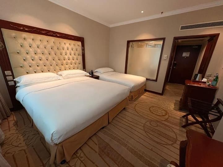 Howard Johnson Paragon Hotel Beijing