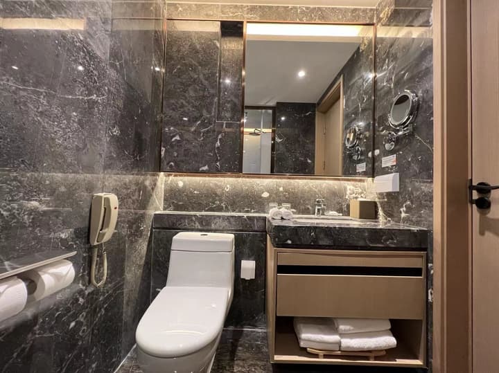 Howard Johnson Paragon Hotel Beijing