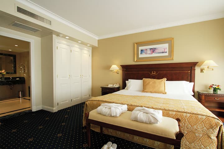 Emperador Hotel Buenos Aires