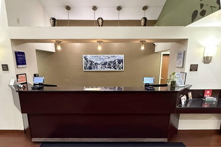 Sleep Inn & Suites Queensbury - Lake George