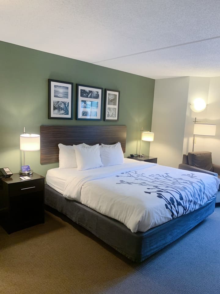 Sleep Inn & Suites Queensbury - Lake George