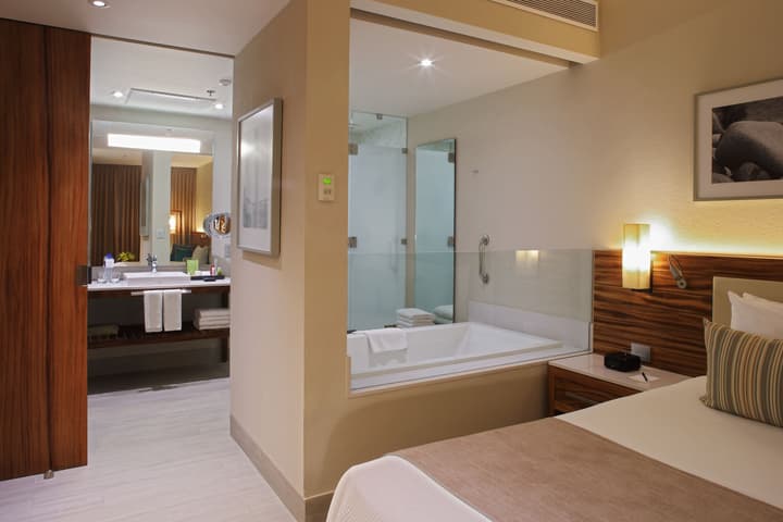 Emporio Cancun Optional All Inclusive
