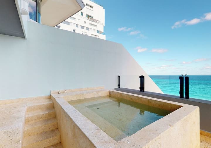 Park Royal Beach Cancun - All Inclusive