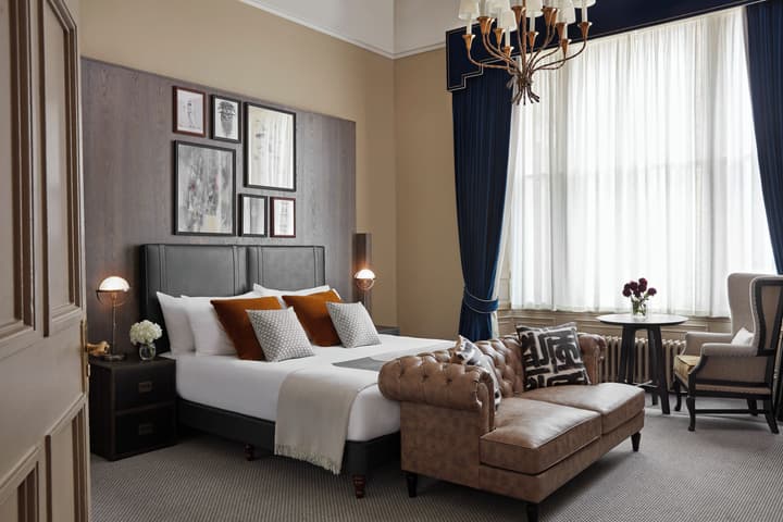 Kimpton Charlotte Square by IHG