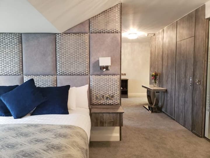 Mill Park Hotel