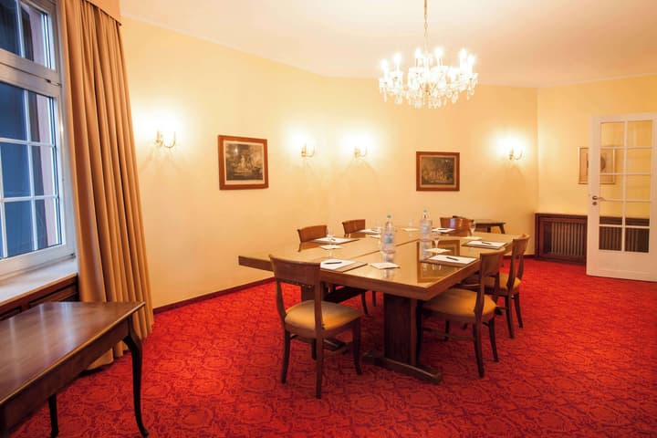 Centro National Frankfurt, Trademark Collection by Wyndham
