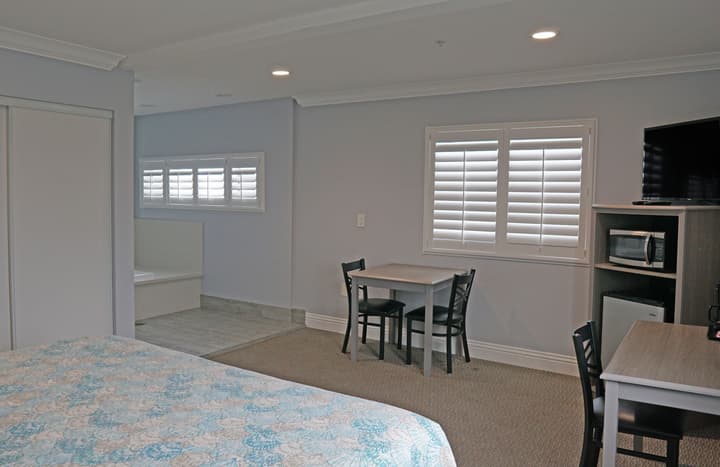 Surf City Inn - Near Seal Beach Pier