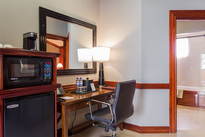 Best Western Plus Belize Biltmore Plaza