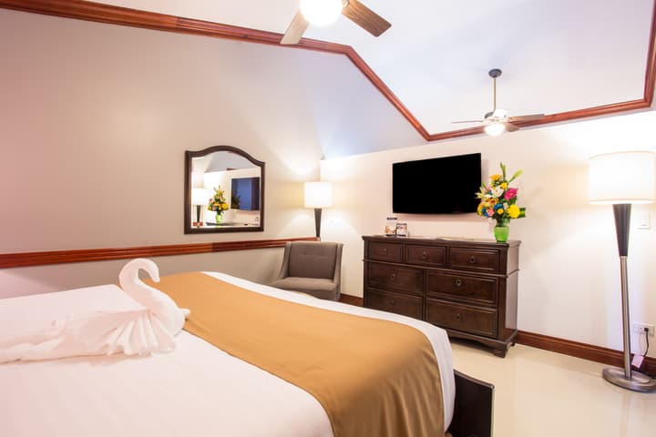 Best Western Plus Belize Biltmore Plaza