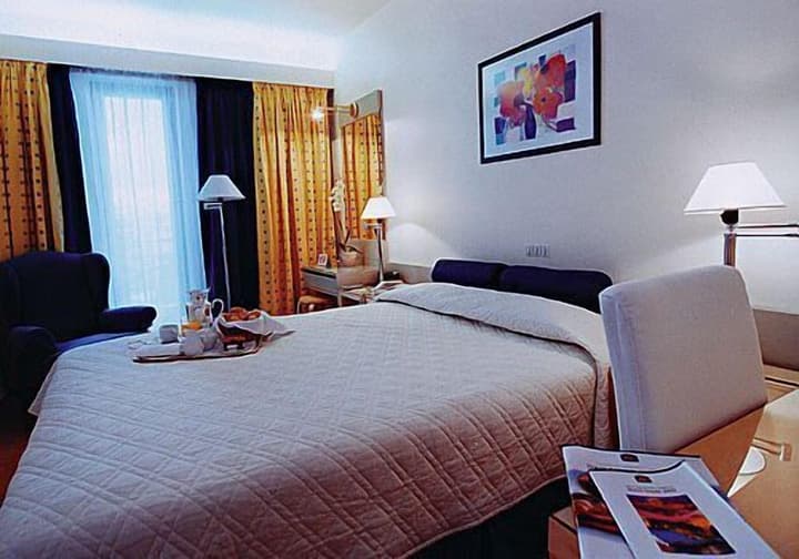 The Park Hotel Piraeus