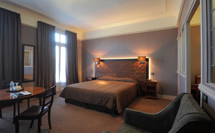 Grand Hotel de Tours