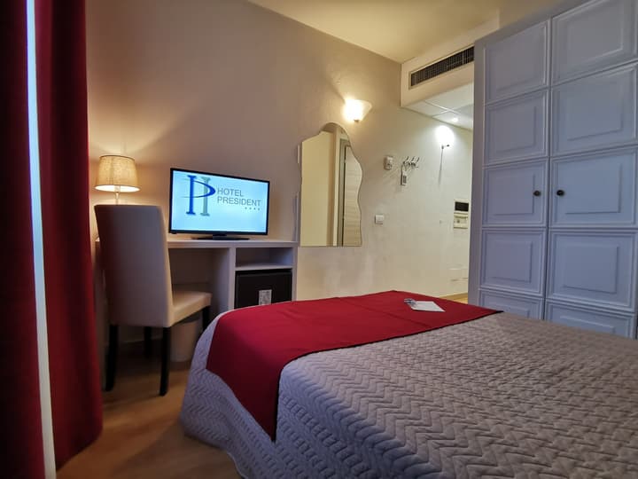 Hotel President