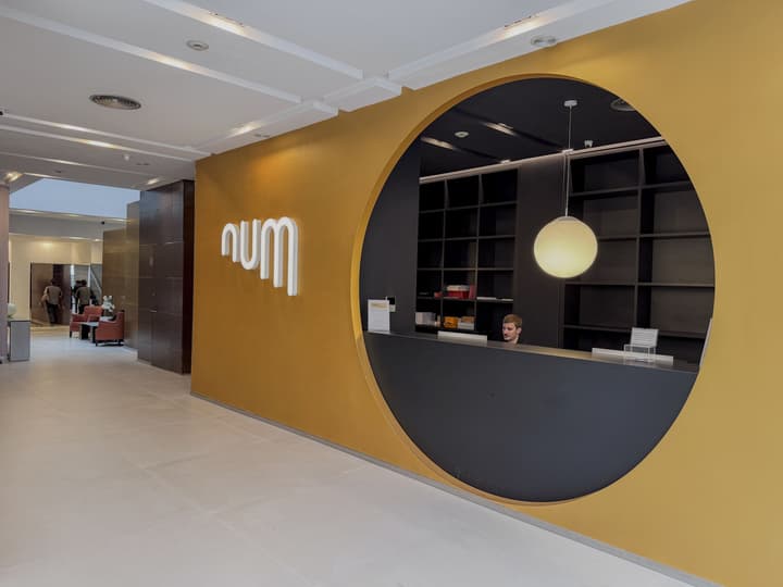 Hotel Num