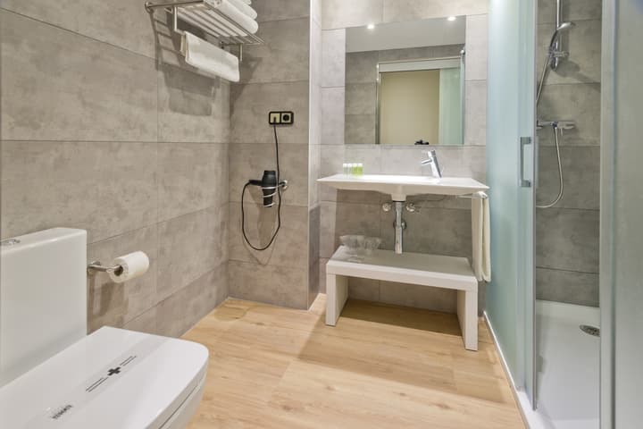 Hotel Num