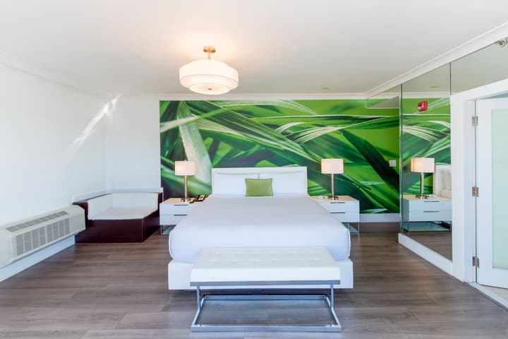President Hotel