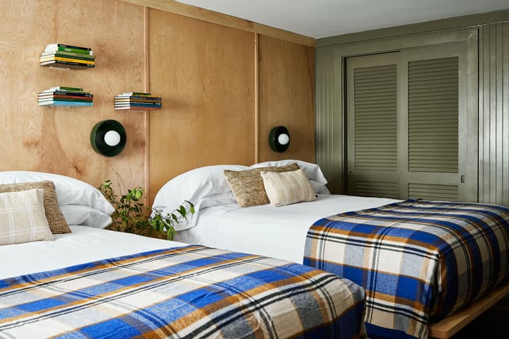 Bluebird Cady Hill Lodge