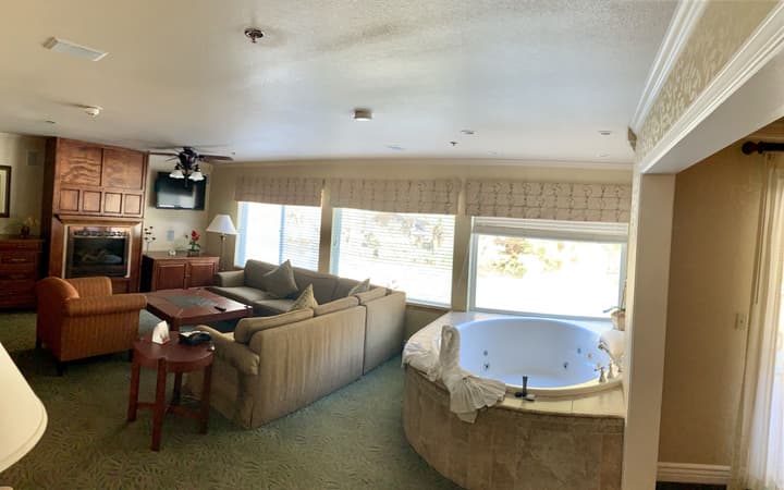 Yosemite View Lodge