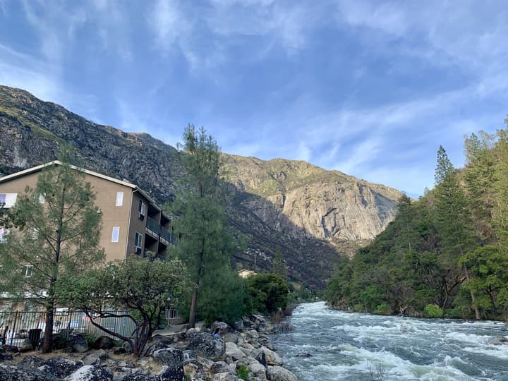 Yosemite View Lodge