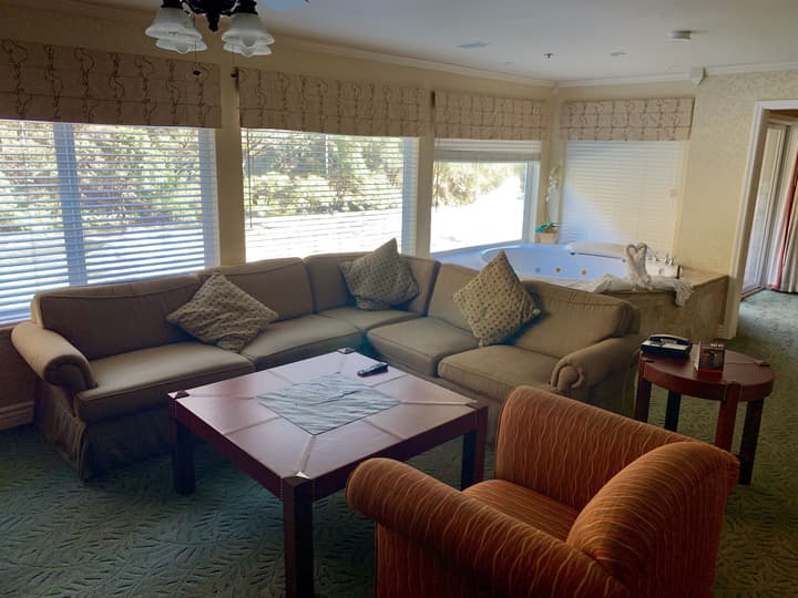 Yosemite View Lodge