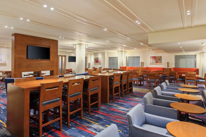 Holiday Inn Express and Suites Fisherman's Wharf by IHG