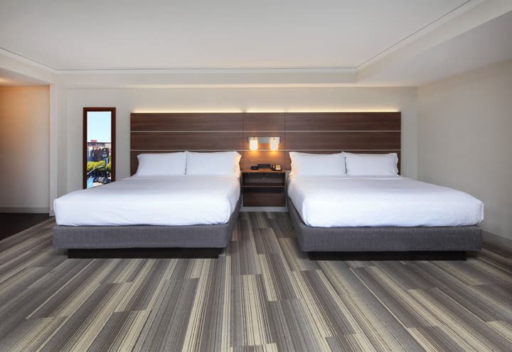 Holiday Inn Express and Suites Fisherman's Wharf by IHG