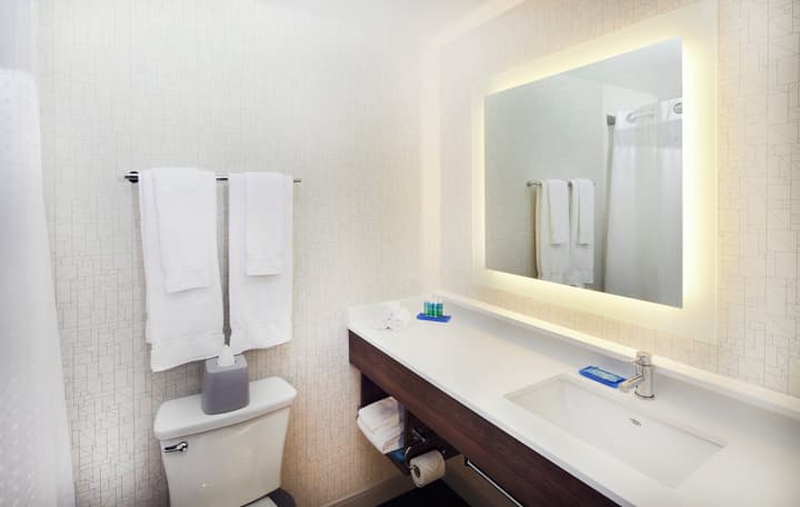 Holiday Inn Express and Suites Fisherman's Wharf by IHG