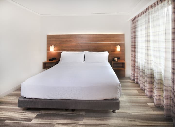 Holiday Inn Express and Suites Fisherman's Wharf by IHG