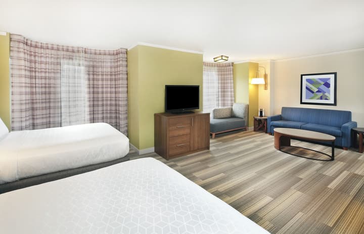 Holiday Inn Express and Suites Fisherman's Wharf by IHG
