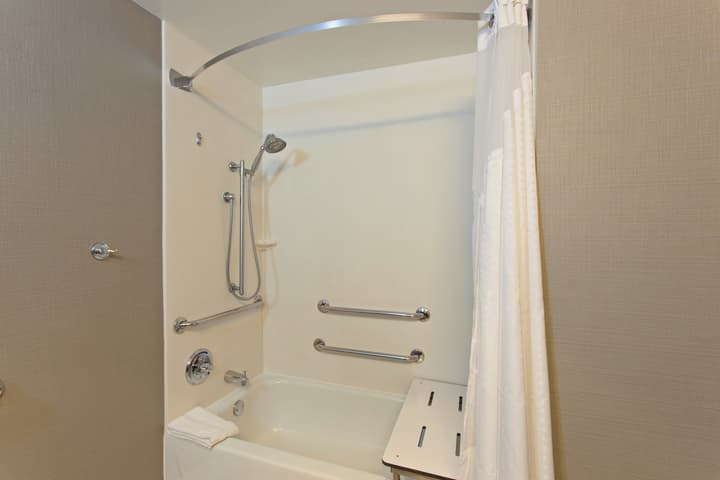 Holiday Inn Express and Suites Fisherman's Wharf by IHG