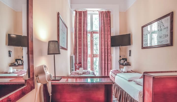 Shakespeare Hotel