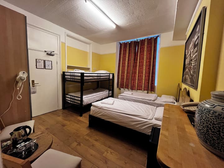 Shakespeare Hotel