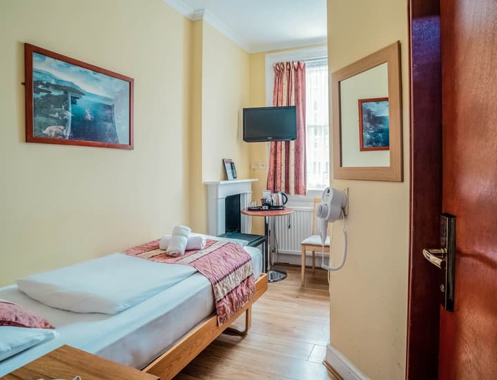 Shakespeare Hotel