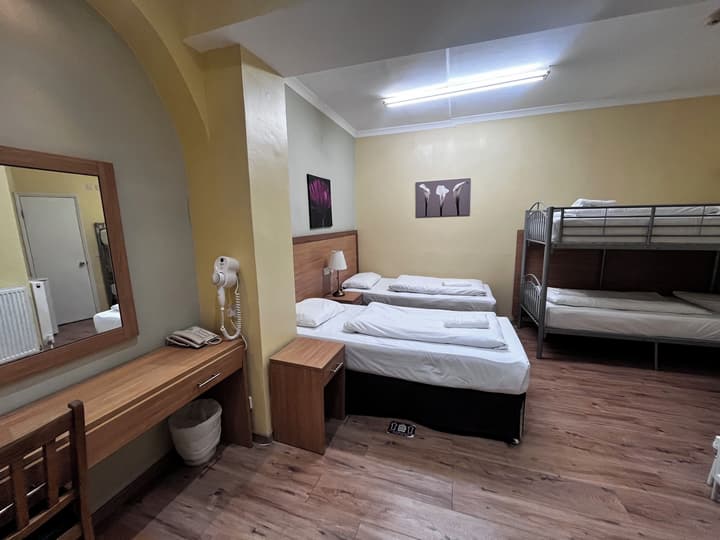Shakespeare Hotel