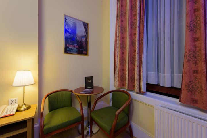 Shakespeare Hotel