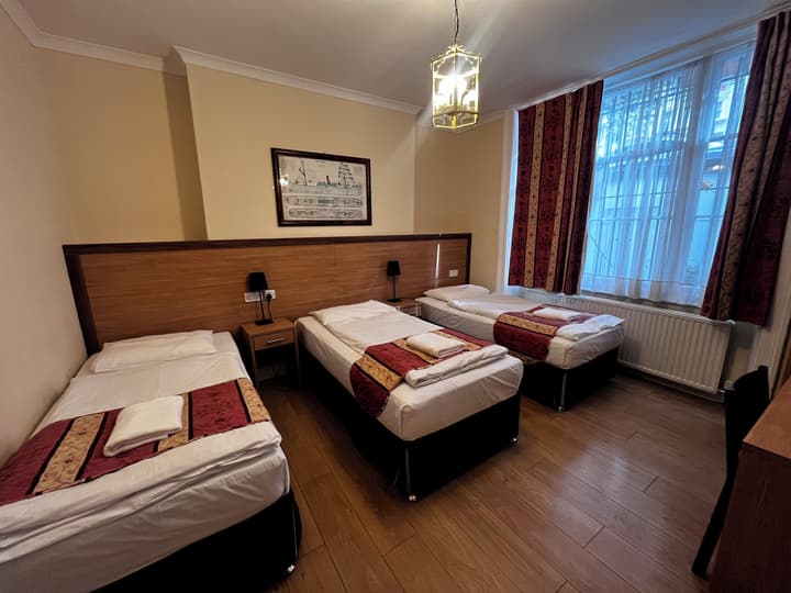 Shakespeare Hotel