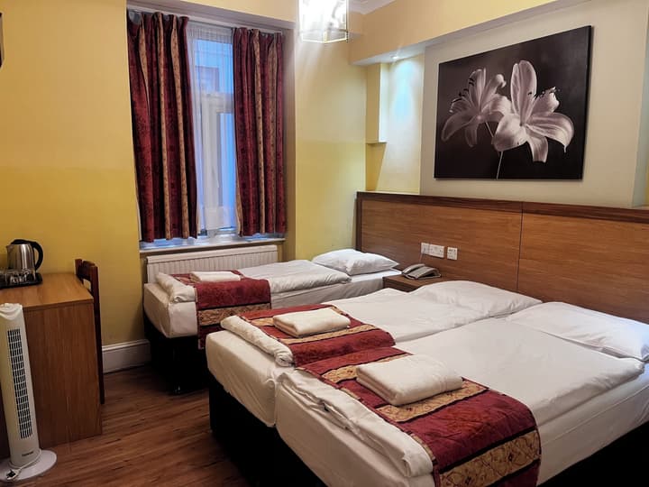 Shakespeare Hotel
