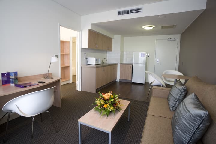 ibis Melbourne Hotel and Apartments