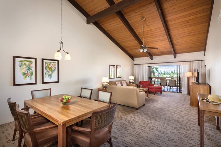 Kona Coast Resort