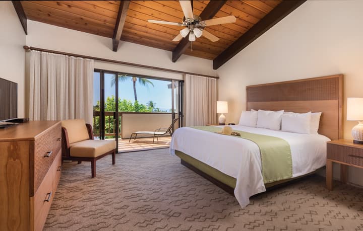 Kona Coast Resort