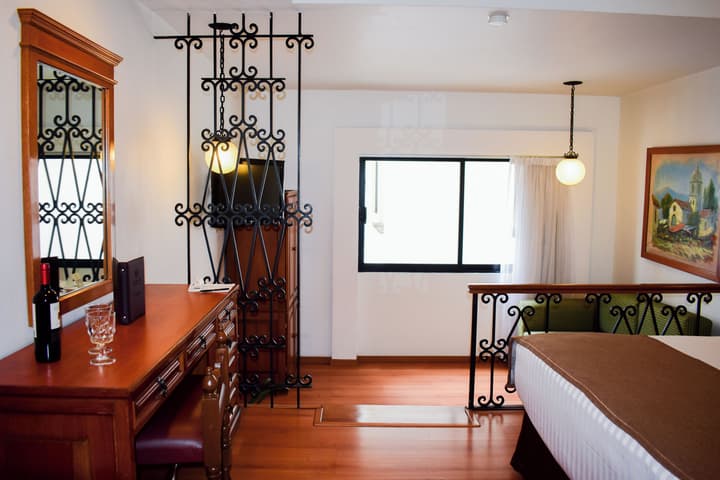 Hotel De Mendoza