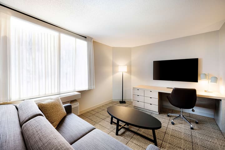 Sonesta Simply Suites Jersey City