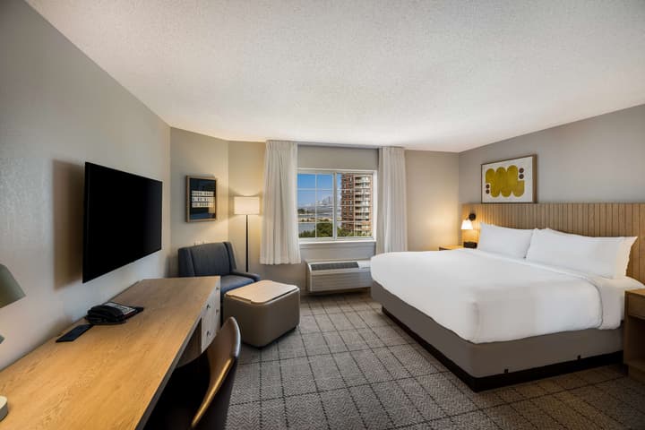Sonesta Simply Suites Jersey City