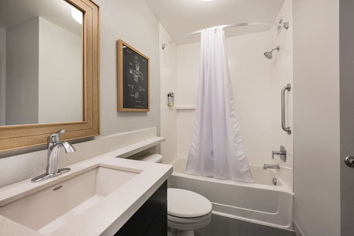 Sonesta Simply Suites Jersey City