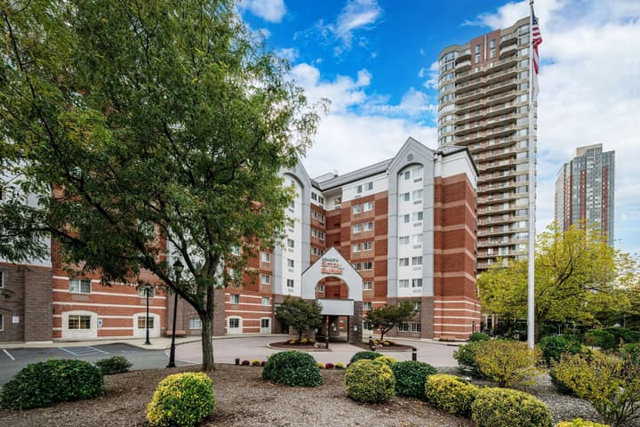 Sonesta Simply Suites Jersey City