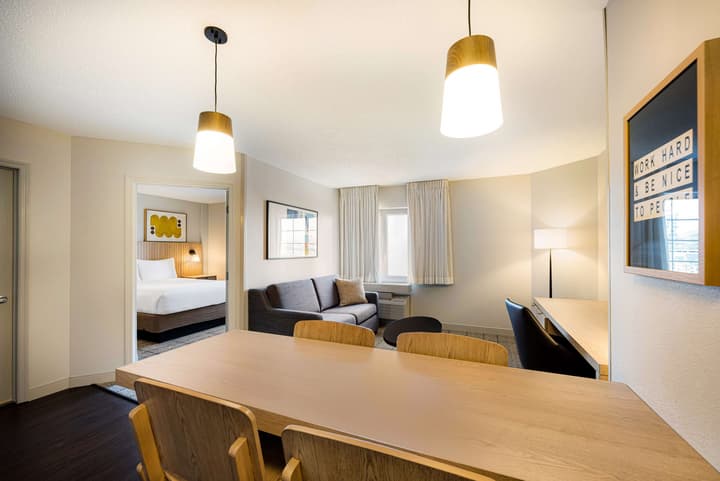 Sonesta Simply Suites Jersey City