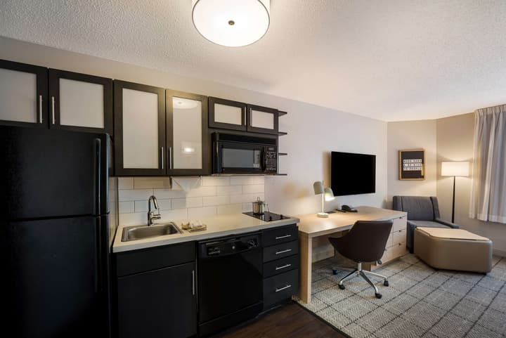 Sonesta Simply Suites Jersey City