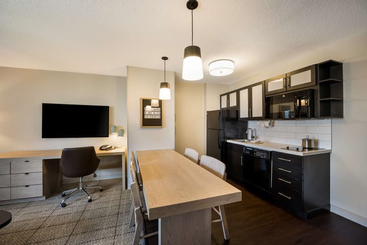 Sonesta Simply Suites Jersey City