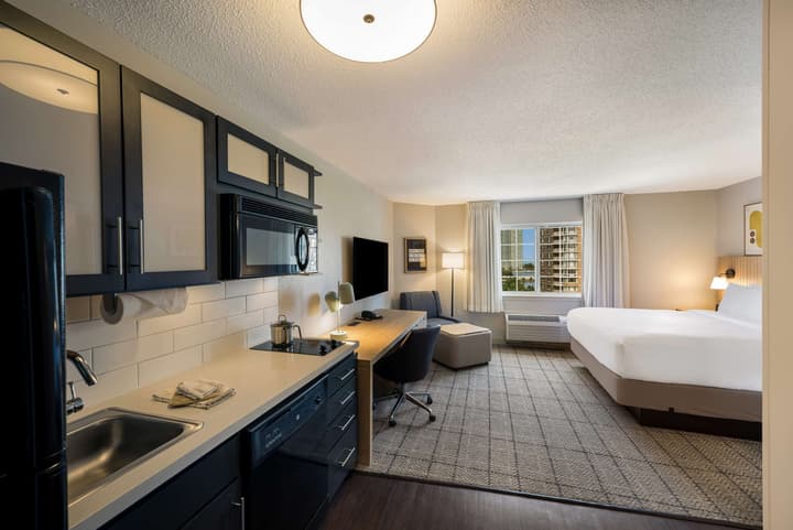Sonesta Simply Suites Jersey City